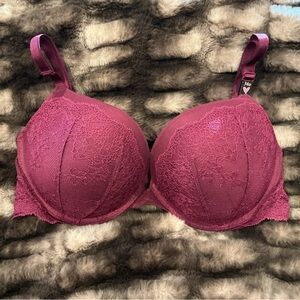 NWT Victoria’s Secret Padded Burgundy Lace Bra-34D